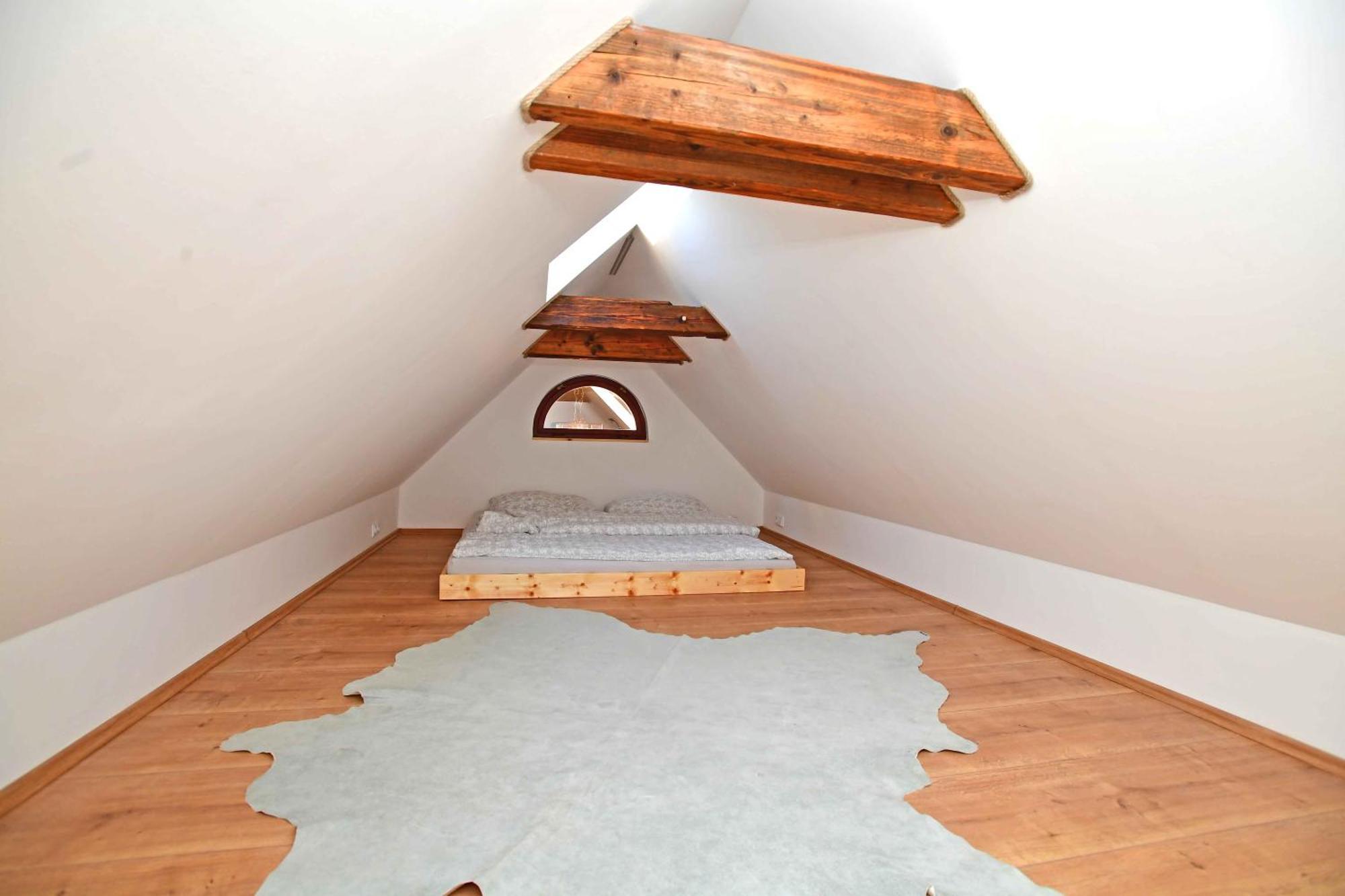 Romantic Apartment Under The Prague Castle Экстерьер фото