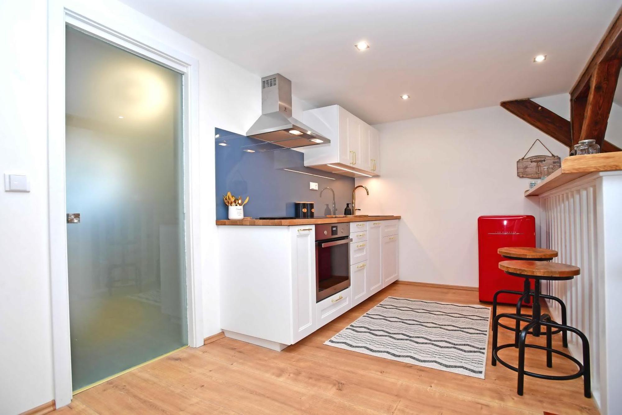Romantic Apartment Under The Prague Castle Экстерьер фото